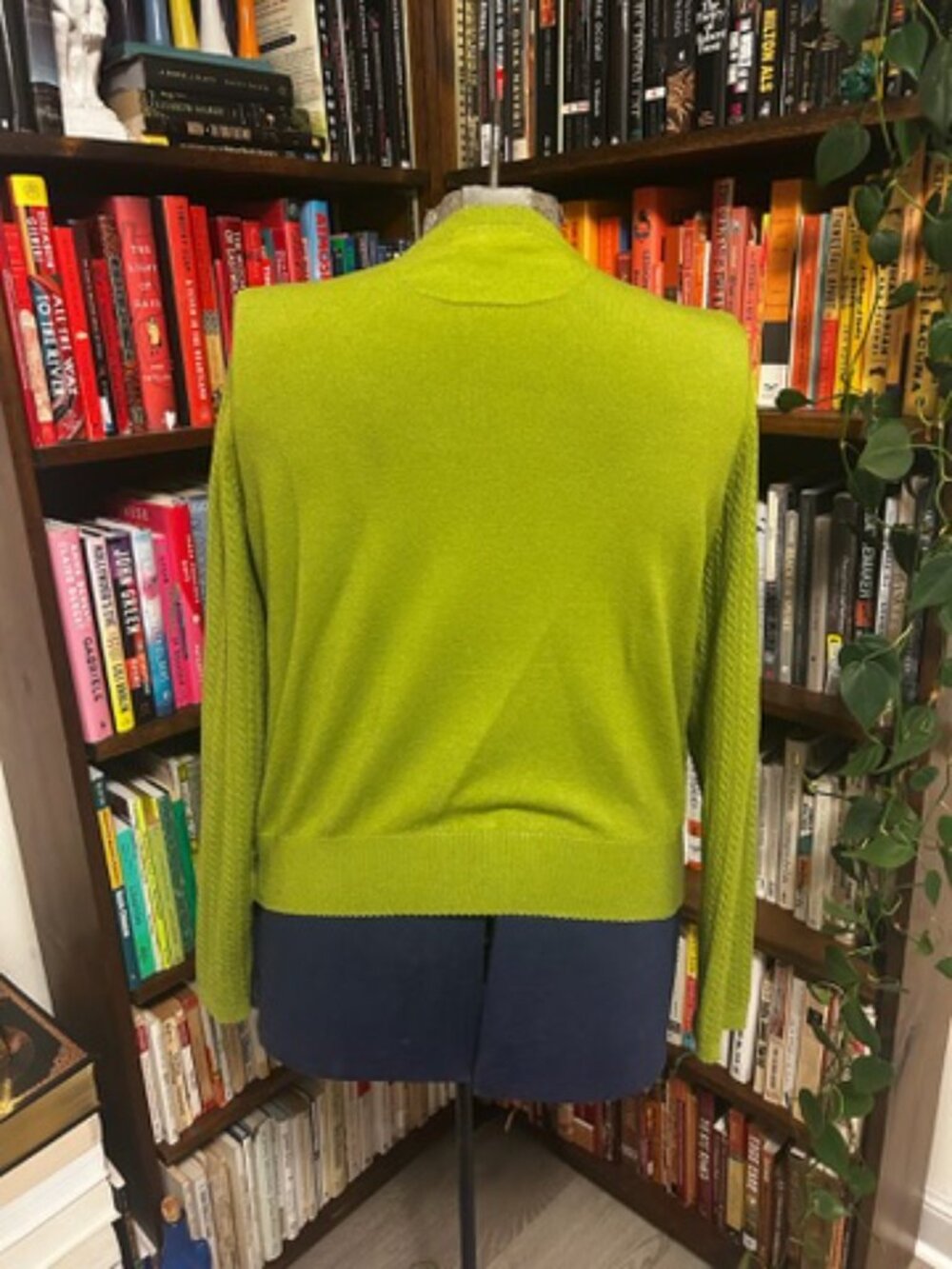 Green Cardigan - Free Assembly - Picture 3 of 5